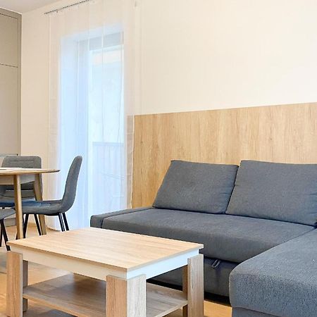 Riverfront Apartment เบเชนยอวา ภายนอก รูปภาพ